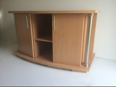 Galerie 150 - Aquarium-Unterschrank, Gewölbt Buche, D381 SE, 18mm, Auflageplatte und Bodenplatte 28mm, Holz mit matten Griffen, matte Dekorohre